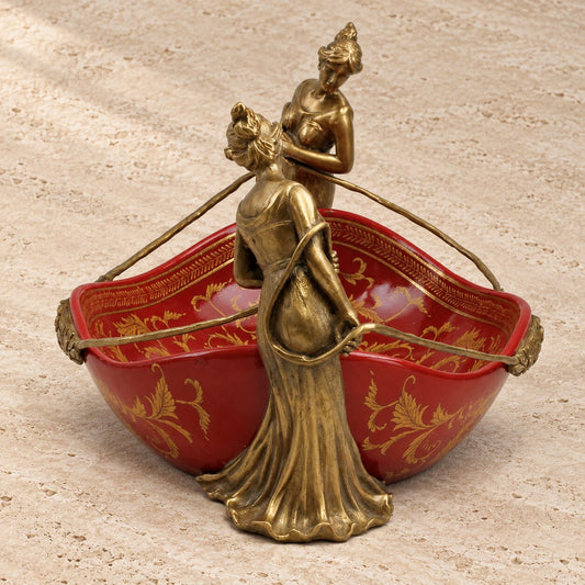 Jardinière en porcelaine rouge et bronze doré aux cariatides, vue de dos