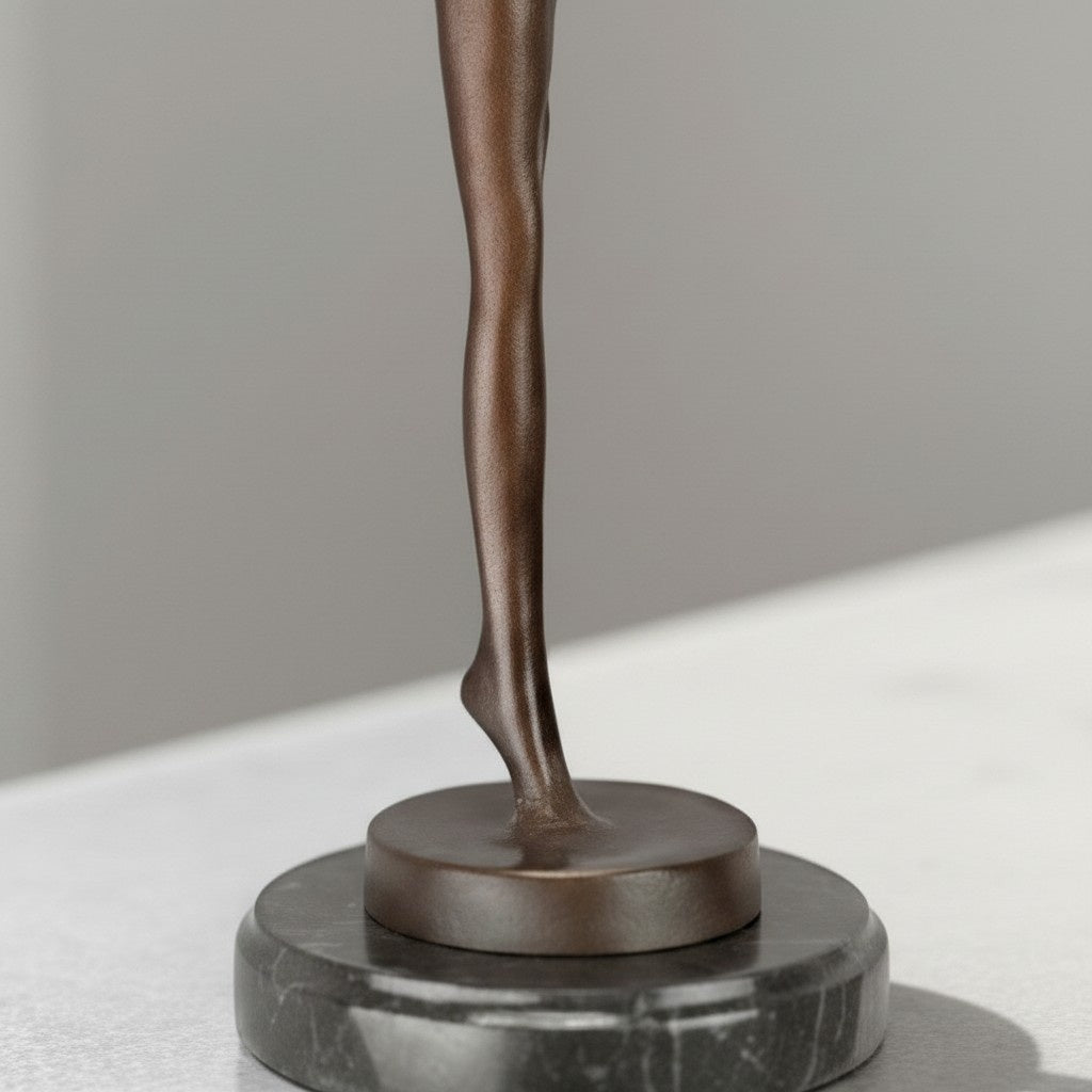 Sculpture bronze danseuse en arabesque sur socle marbre, vue 7