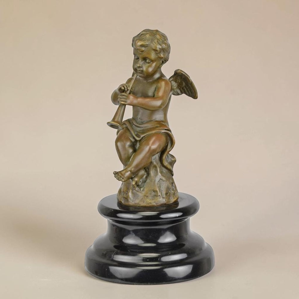 Putto musicien en bronze patiné sur socle en marbre noir, vue 4
