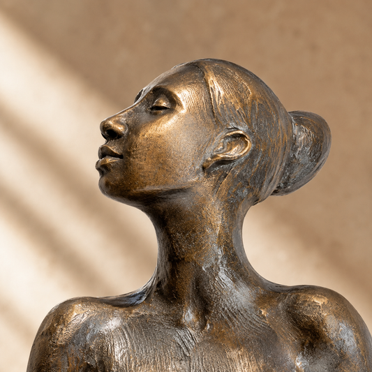 Sculpture en bronze, nu féminin debout style moderniste, vue 2