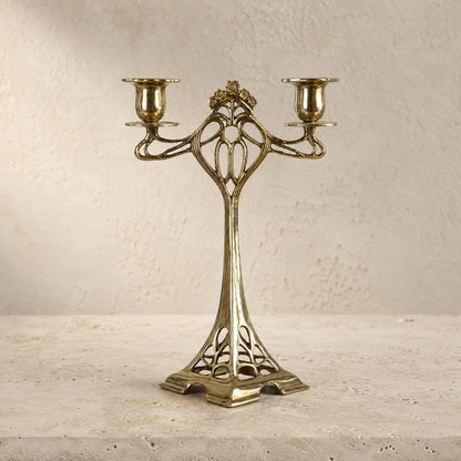 Candélabre Art Nouveau deux lumières en laiton doré poli, vue d'ensemble