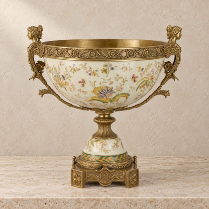 Coupe en porcelaine craquelée à décor floral, monture bronze, vue d'ensemble
