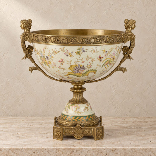 Coupe en porcelaine craquelée à décor floral, monture bronze, vue d'ensemble