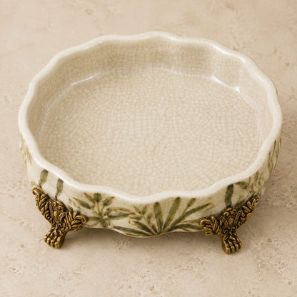 Coffret à bijoux en porcelaine craquelée, monture bronze doré, vue intérieur base