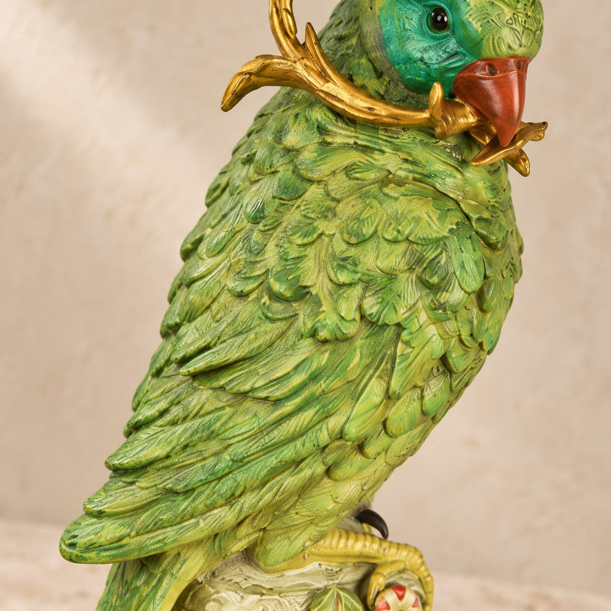 Bougeoir perroquet en bronze polychrome sur socle marbre, détail plumage aile queue