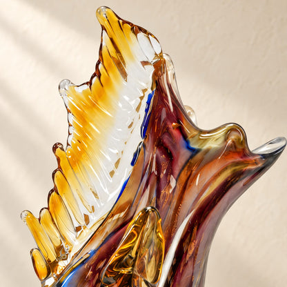 Vase tête de cheval en verre soufflé style Murano, détail sommet flamme gros plan