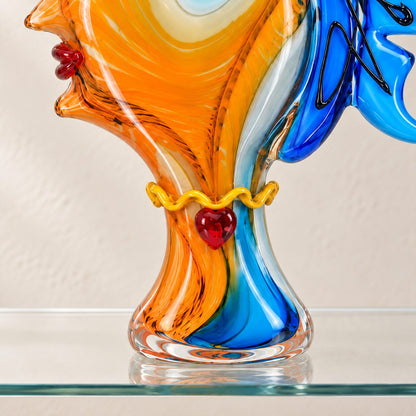 Visage féminin stylisé en verre soufflé bleu cobalt, vue d'ensemble de trois quarts, vue 8