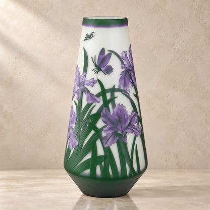 Vase camée en verre multicouche décor iris et libellule, face iris et inscription gravée