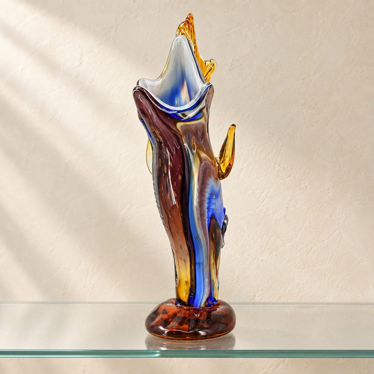 Vase tête de cheval en verre soufflé style Murano, vue d'ensemble angle