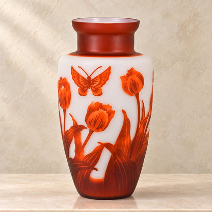 Vase camée en pâte de verre décor tulipes, style Gallé, face tulipes papillon