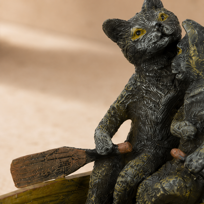 Bronze de Vienne, deux chats ramant dans une barque, vue 4