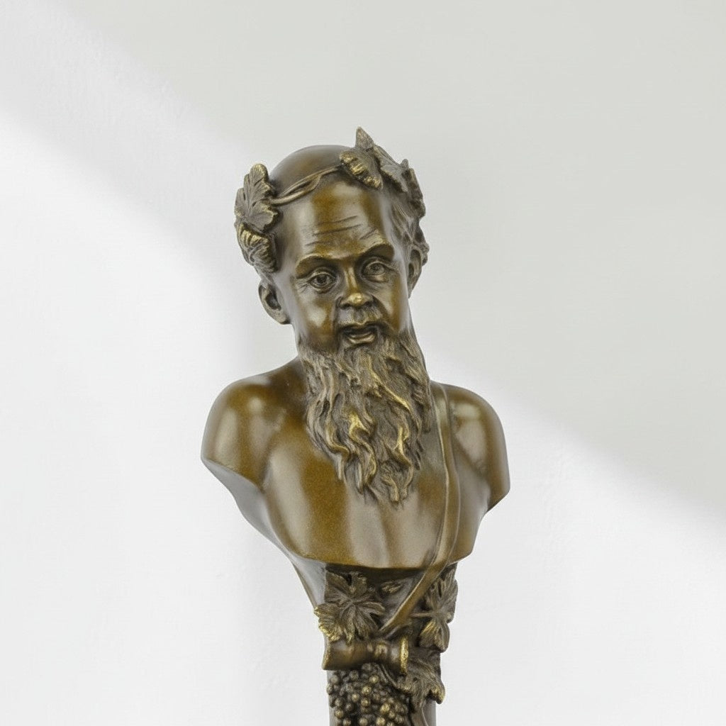 Buste de Bacchus en bronze patiné sur socle en marbre, vue 2