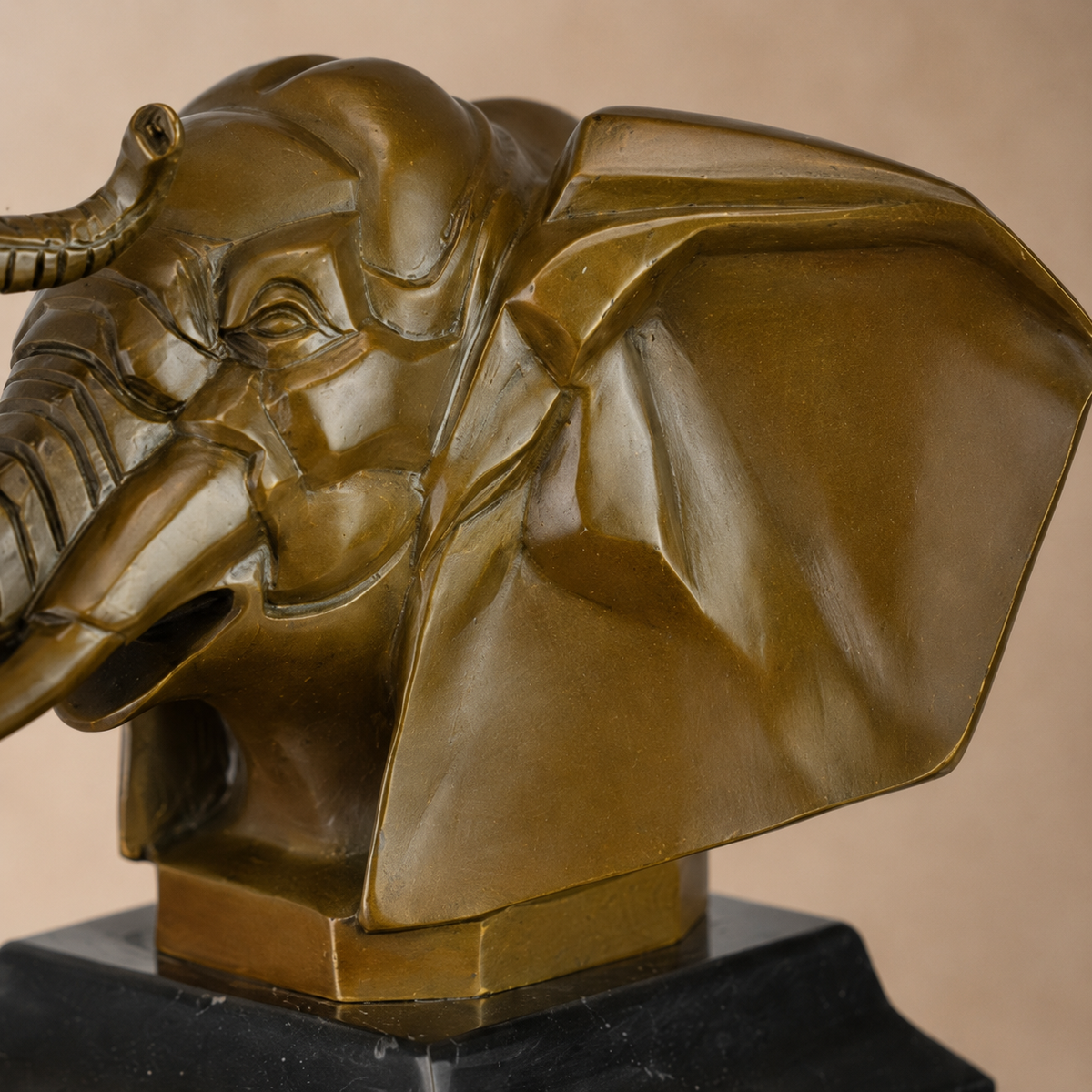 Buste d'éléphant en bronze Art Déco d'après F. Bazin, vue 5