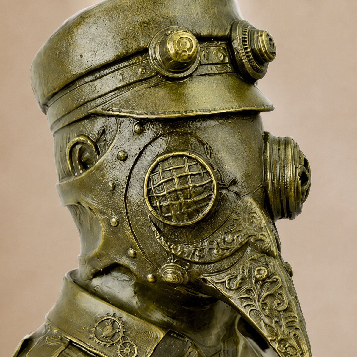 Buste Médecin de la Peste style steampunk en bronze patiné, vue 2