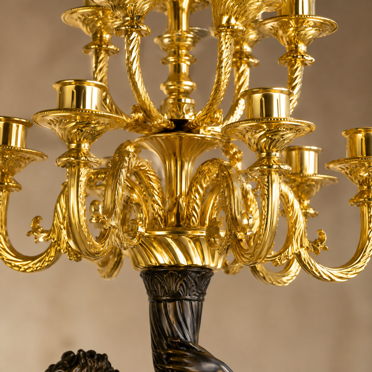 Candélabre à treize lumières en bronze et marbre vert, vue 4