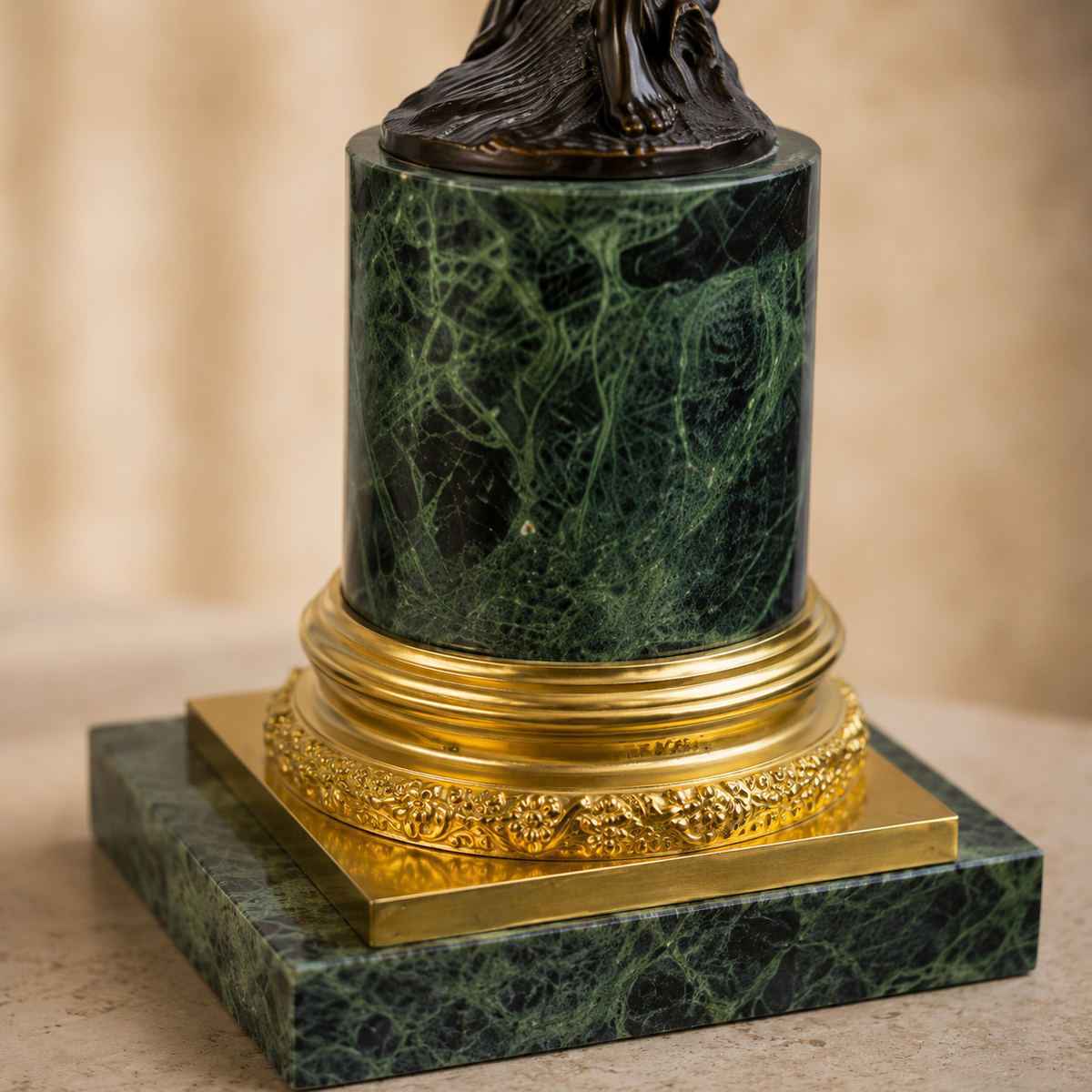 Candélabre à treize lumières en bronze et marbre vert, vue 6