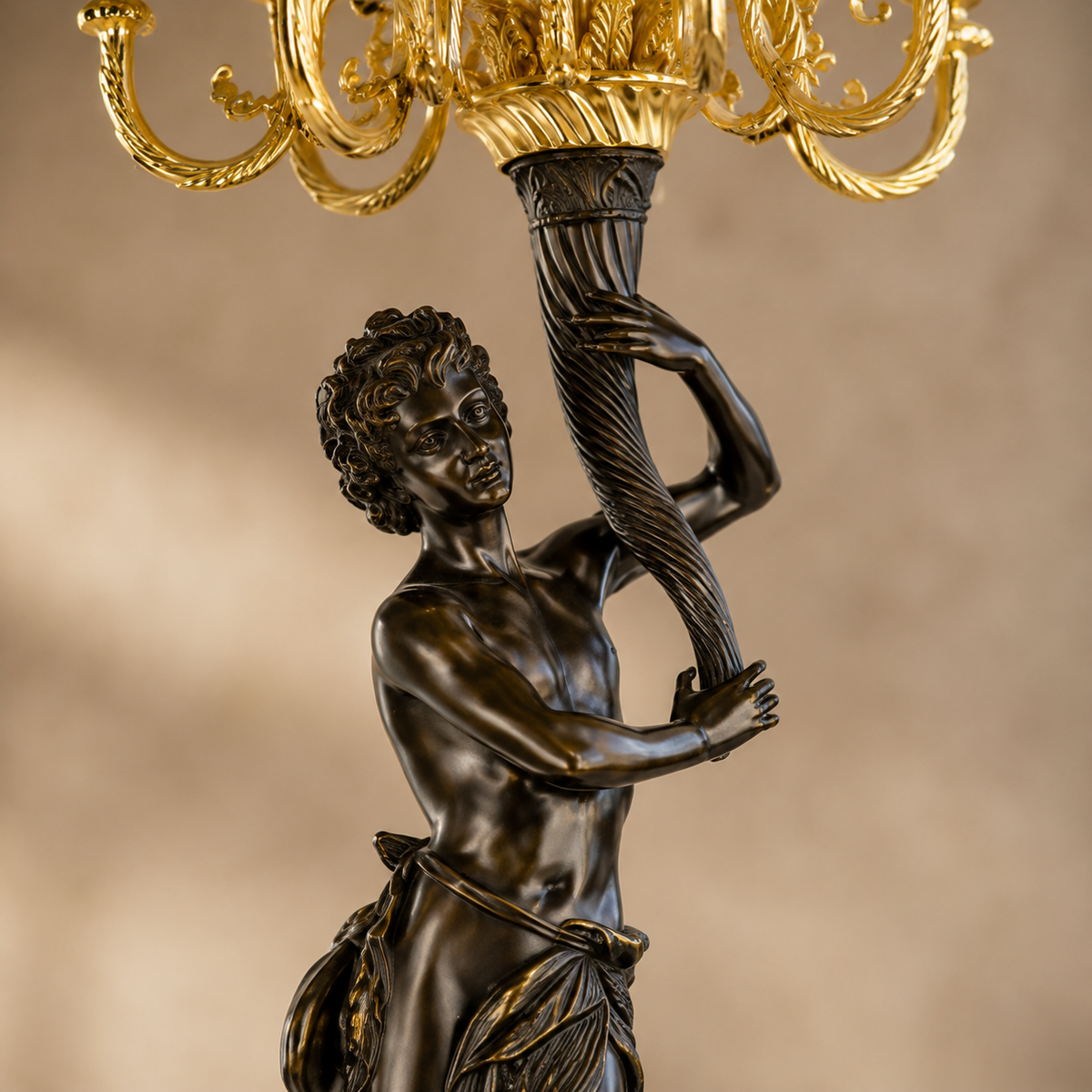 Candélabre à treize lumières en bronze et marbre vert, vue 7