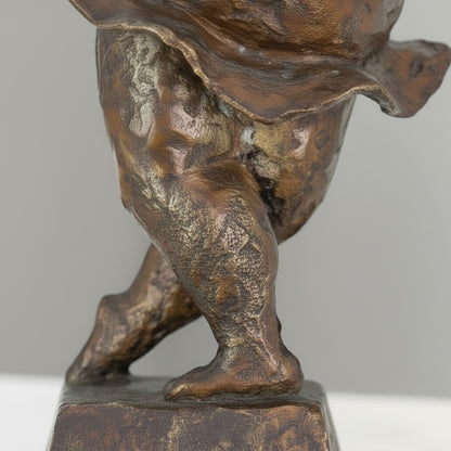 Sculpture bronze danseuse aux formes généreuses style Botero, vue 4