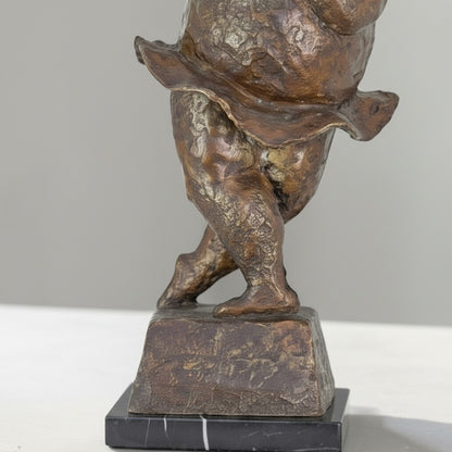 Sculpture bronze danseuse aux formes généreuses style Botero, vue 8