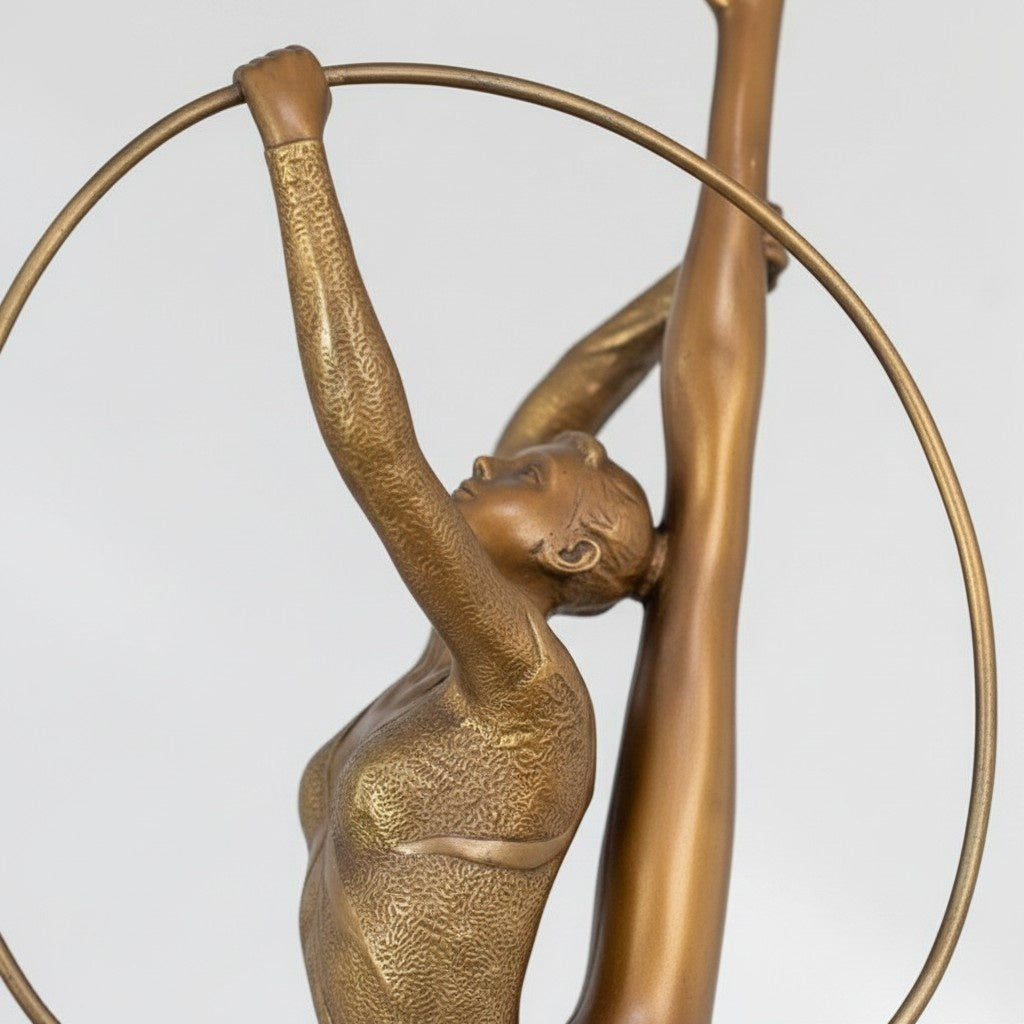 Sculpture bronze Art Déco danseuse gymnaste au cerceau, vue 7