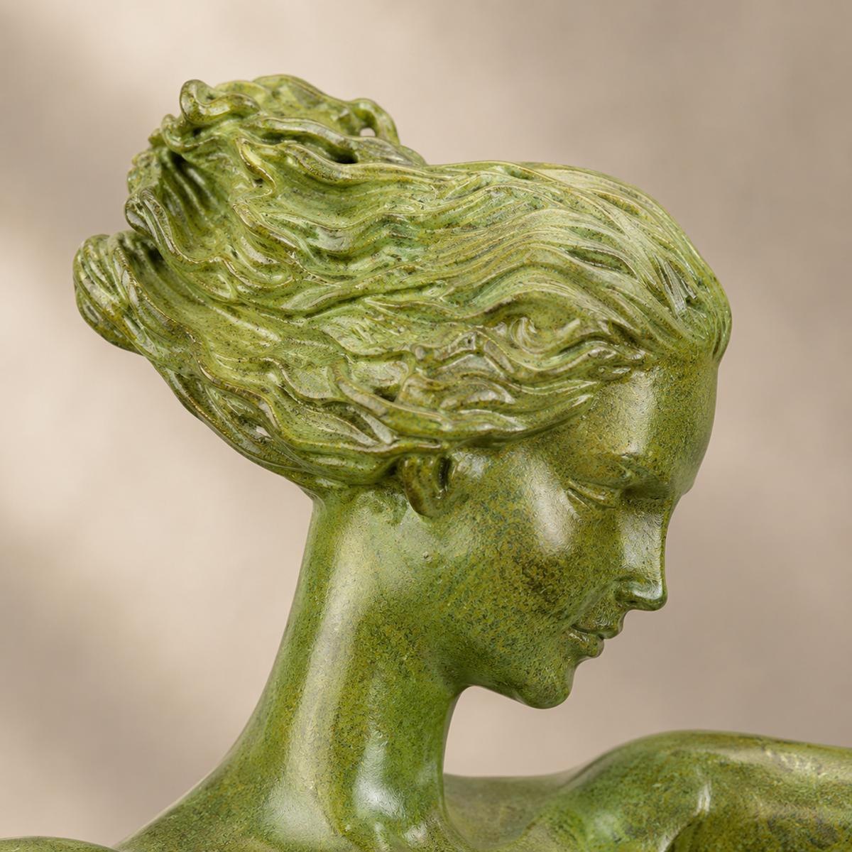 Diane chasseresse à l'arc avec deux lévriers, bronze Art Déco, vue 2