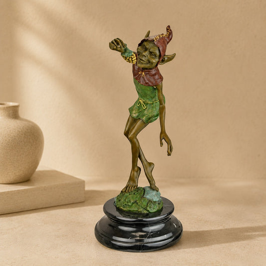 Lutin aux raisins en bronze polychrome sur socle marbre