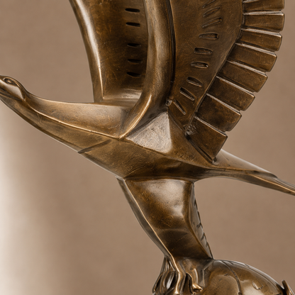 Mascotte automobile aigle aux ailes déployées en bronze, vue 6