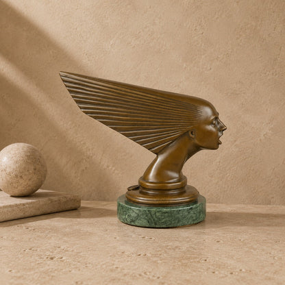 Mascotte automobile Art Déco Esprit du Vent en bronze