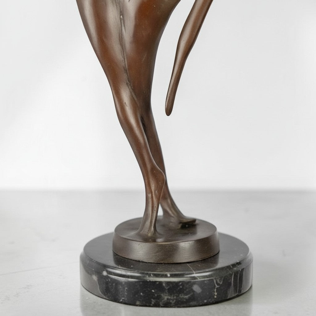 Sculpture bronze nu féminin stylisé sur socle marbre, vue 9