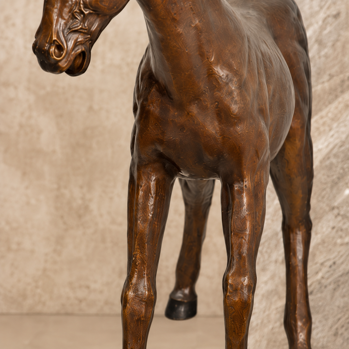 Paire de sculptures de chevaux en bronze patiné brun, vue 5