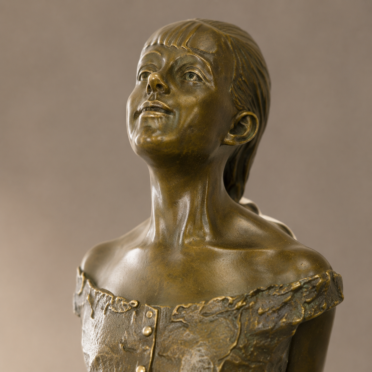 Petite danseuse de quatorze ans en bronze d'après Degas, vue 2