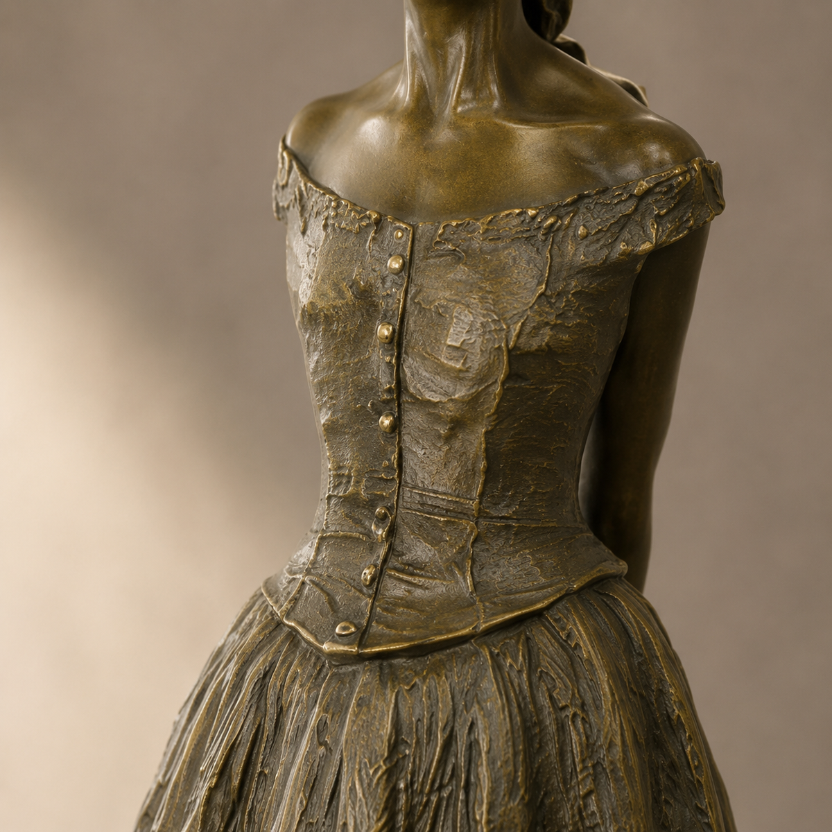 Petite danseuse de quatorze ans en bronze d'après Degas, vue 3