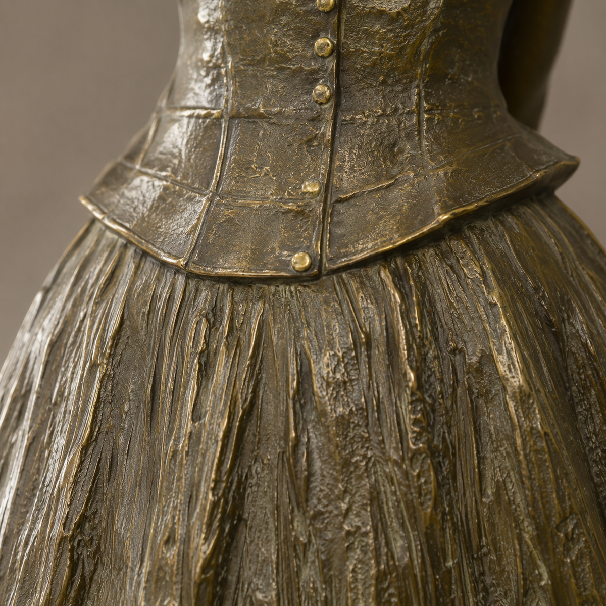 Petite danseuse de quatorze ans en bronze d'après Degas, vue 5