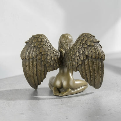 Sculpture bronze ange féminin agenouillé aux ailes déployées, vue 3