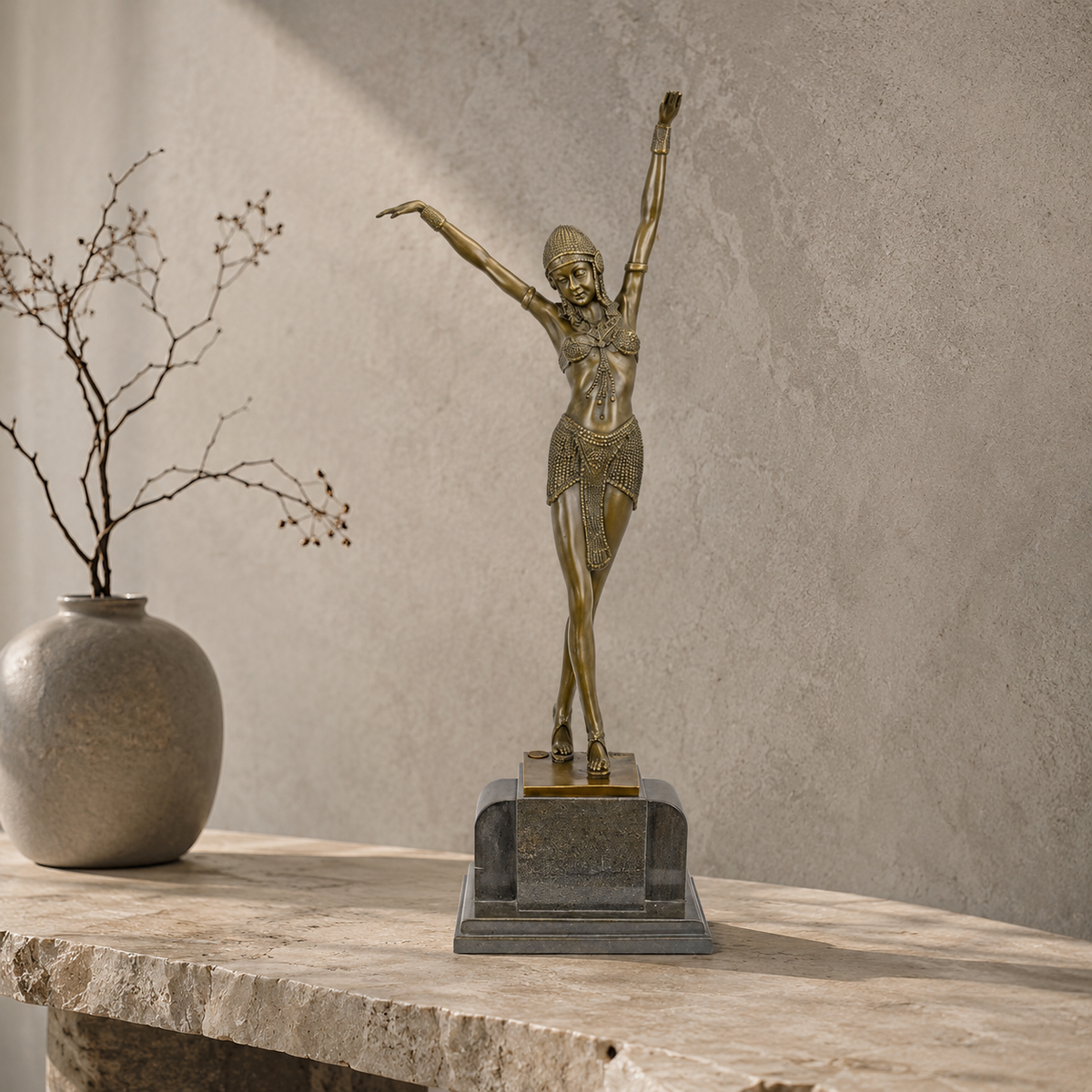 Sculpture bronze Art Déco danseuse orientale bras levés