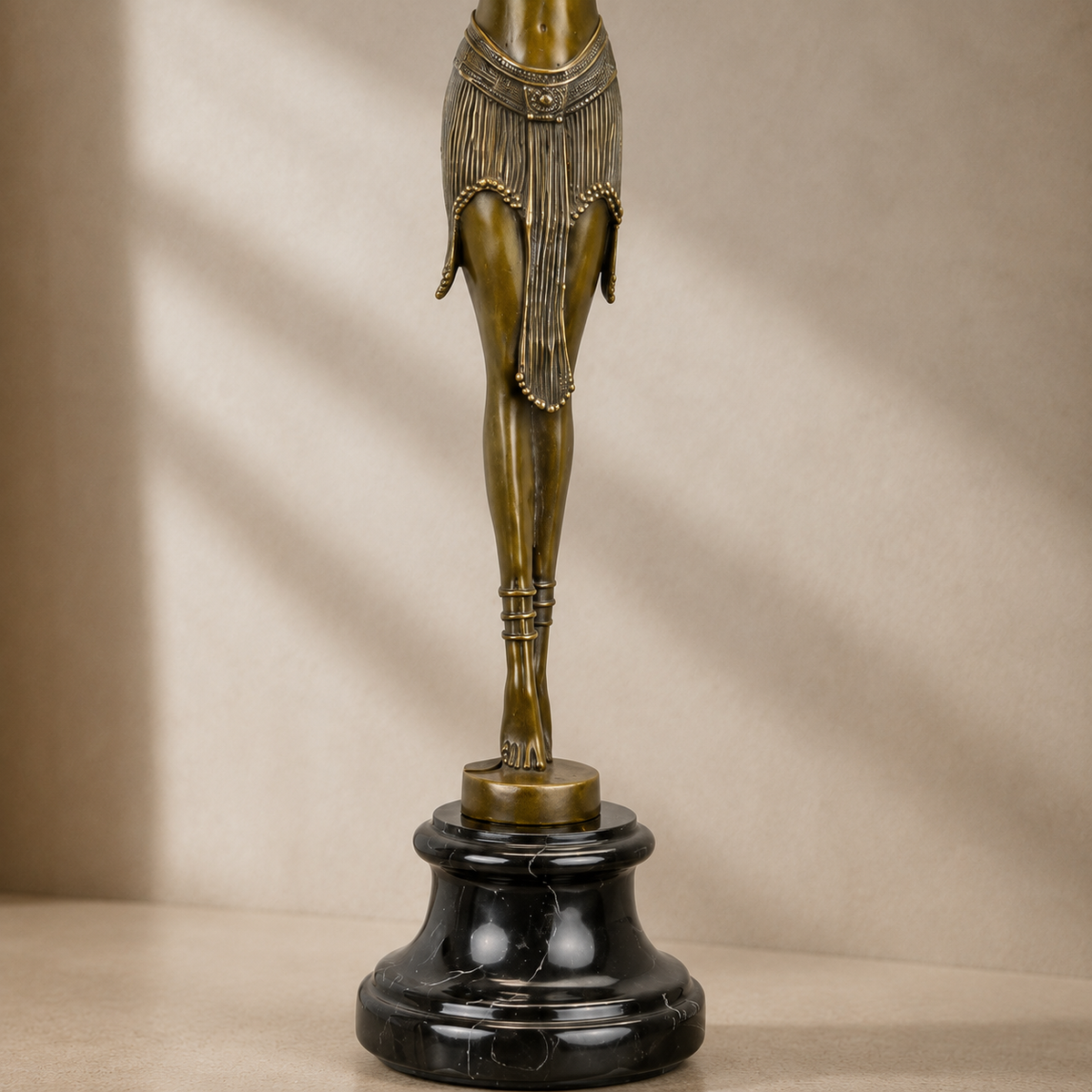 Sculpture bronze Art Déco danseuse orientale sur marbre, vue 4