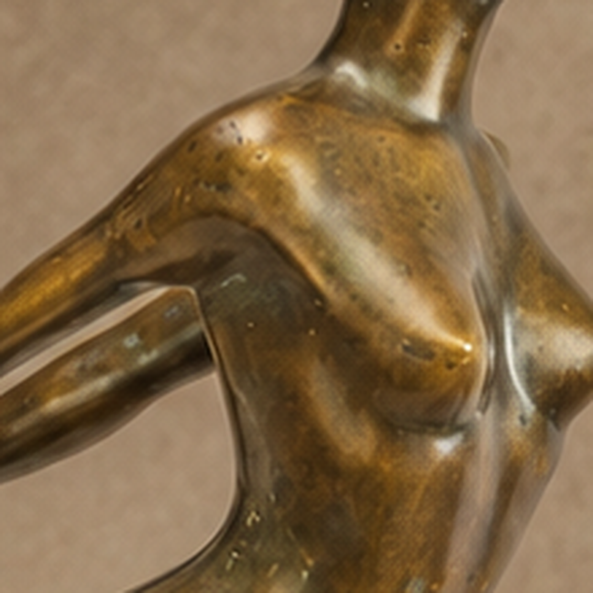 Sculpture bronze Art Déco femme nue en mouvement, vue 4