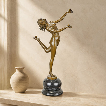 Sculpture bronze Art Déco jongleuse aux balles sur marbre