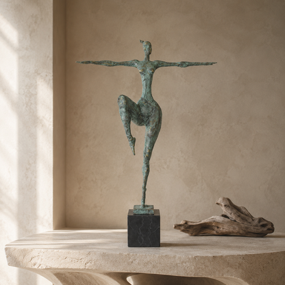 Sculpture bronze danseuse en équilibre, patine vert-de-gris