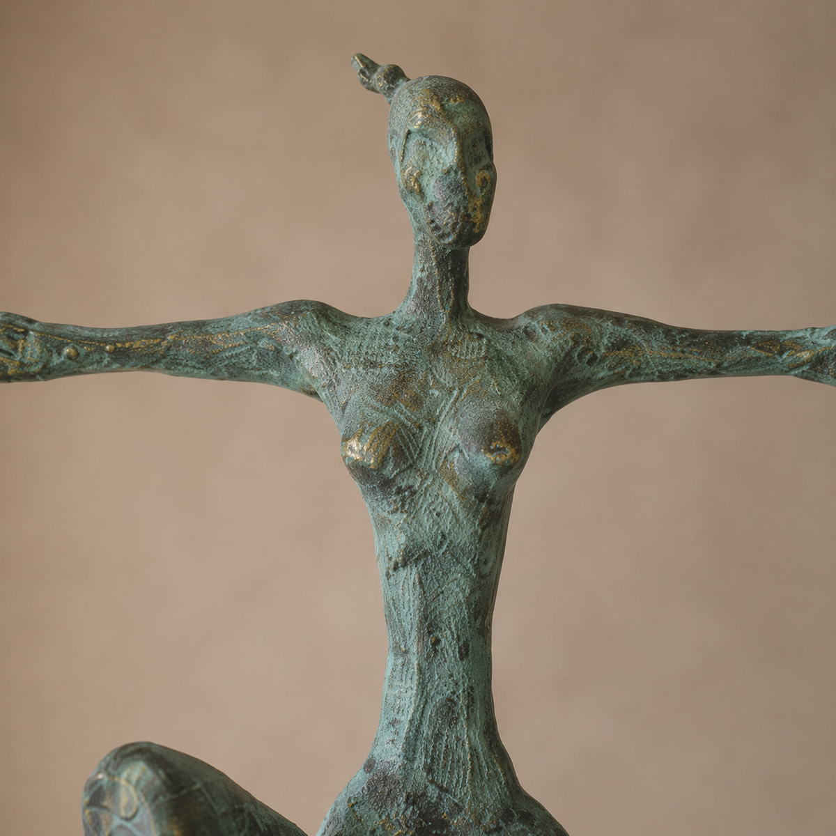 Sculpture bronze danseuse en équilibre, patine vert-de-gris, vue 3