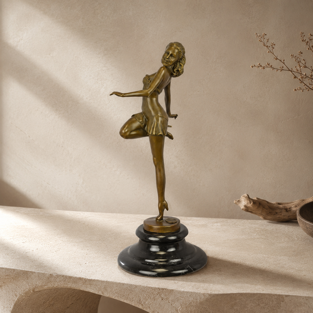 Sculpture bronze danseuse en équilibre sur socle marbre noir