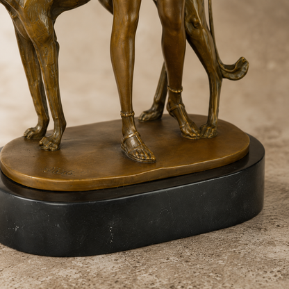 Sculpture bronze Diane chasseresse avec lévrier sur marbre, vue 7