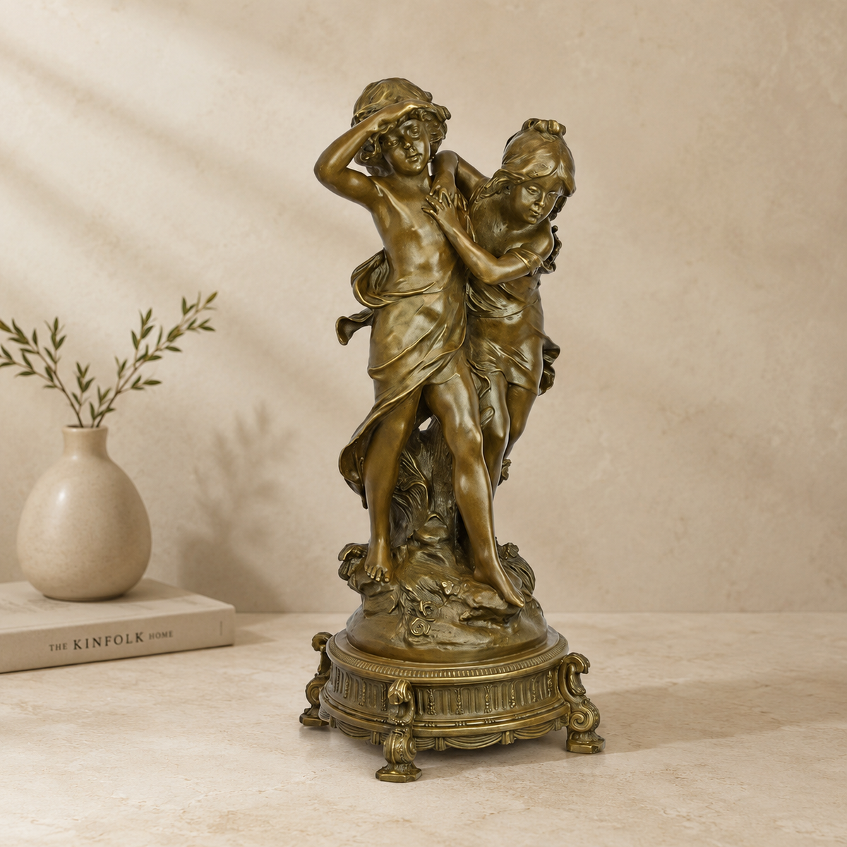 Sculpture bronze doré couple d'enfants dansant sur socle