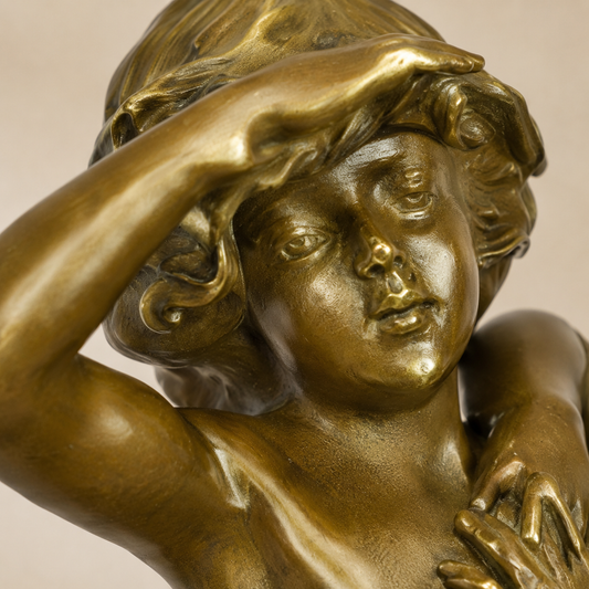 Sculpture bronze doré couple d'enfants dansant sur socle, vue 2