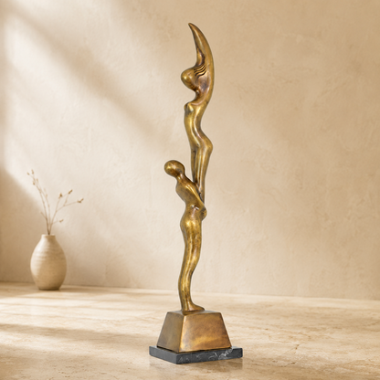 Sculpture bronze doré deux figures féminines enlacées