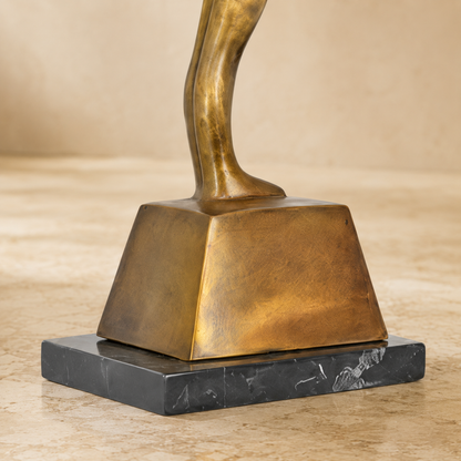 Sculpture bronze doré deux figures féminines enlacées, vue 7