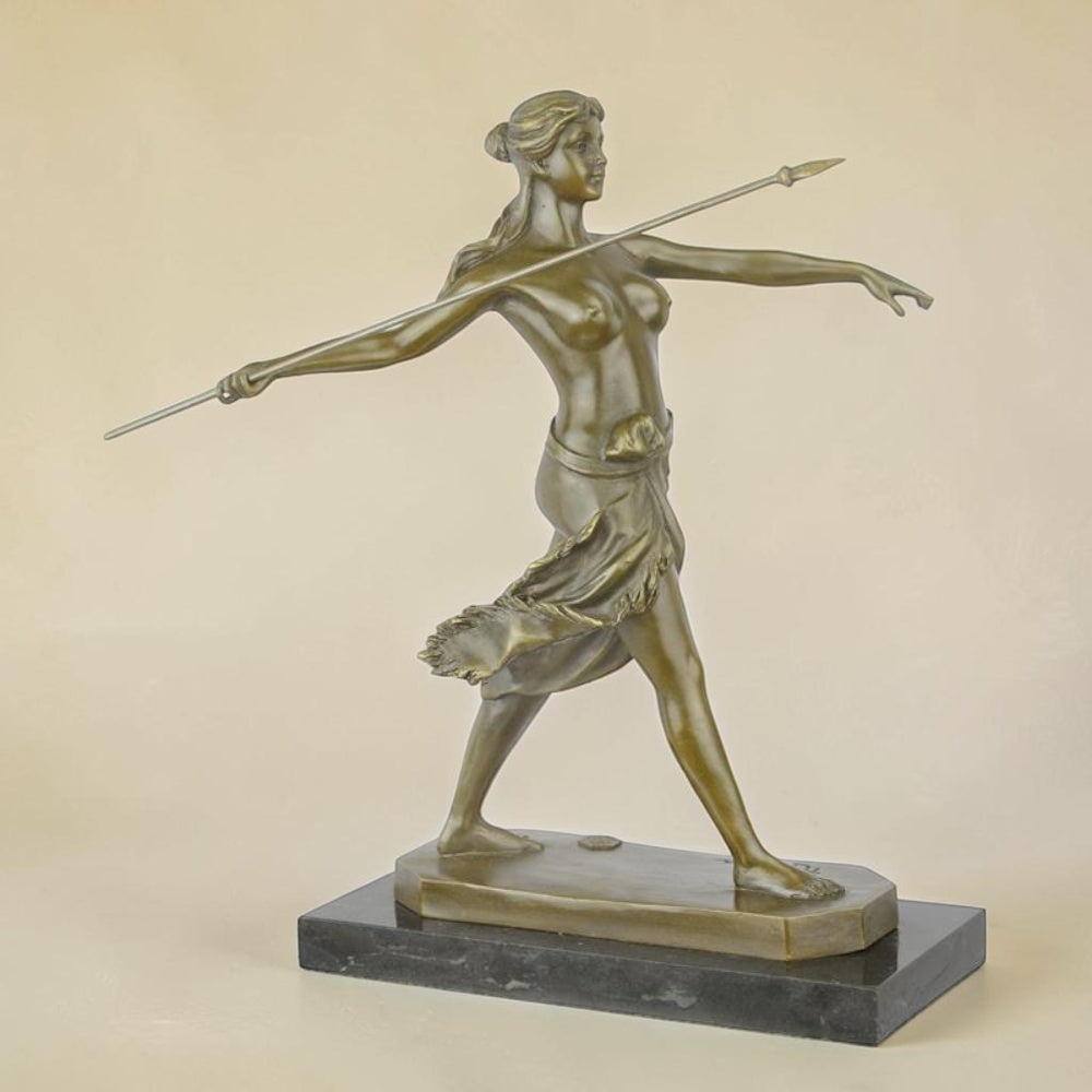 Sculpture bronze doré Diane chasseresse à la lance, vue 5