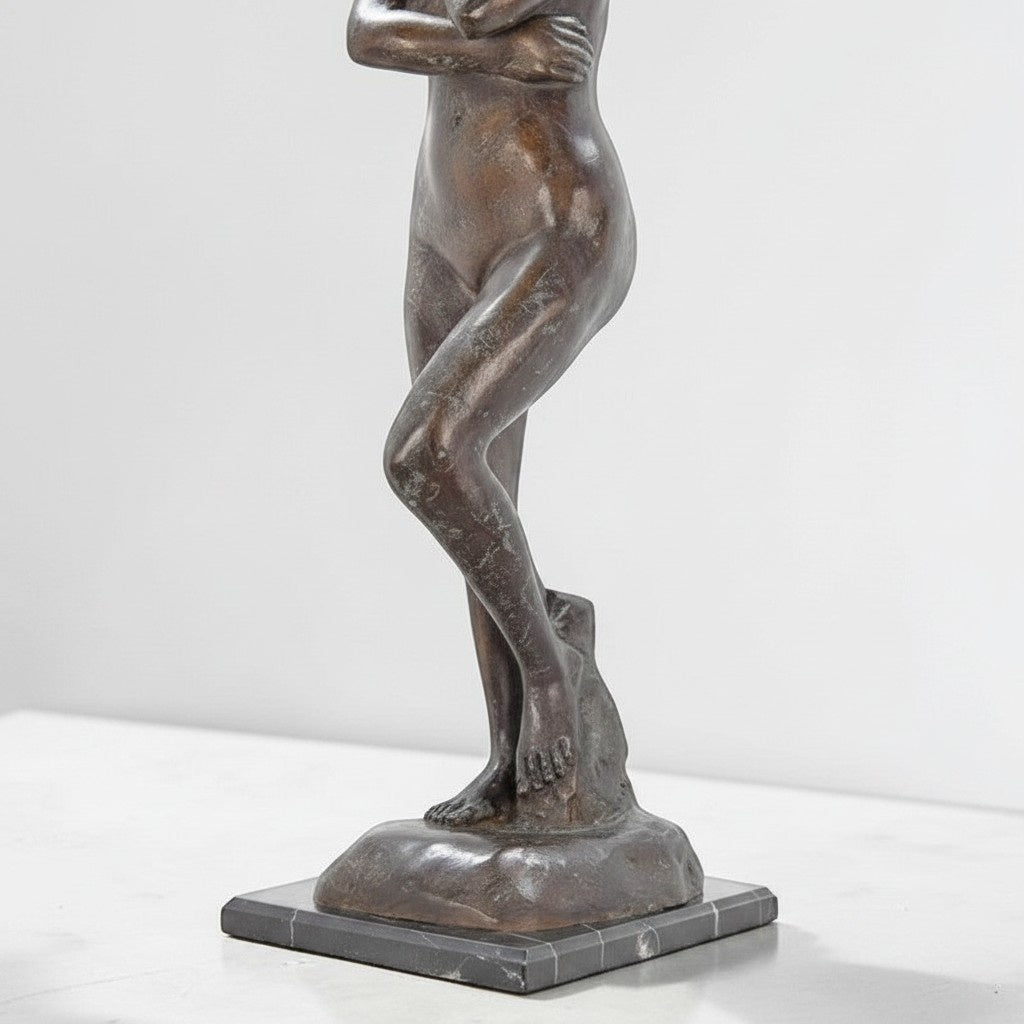Sculpture en bronze Ève d'après Rodin sur socle marbre, vue 3