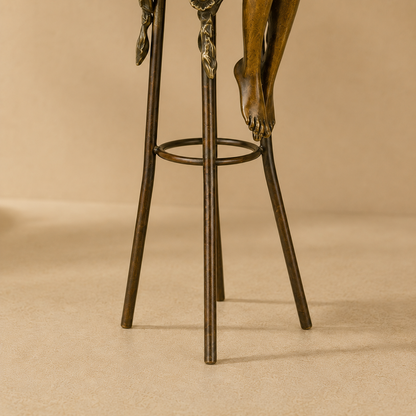 Sculpture bronze femme assise sur tabouret de bar Art Déco, vue 7