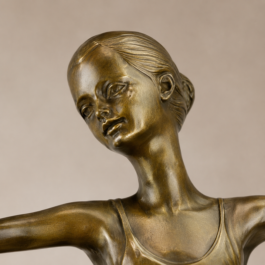 Sculpture bronze jeune ballerine en arabesque sur marbre, vue 2